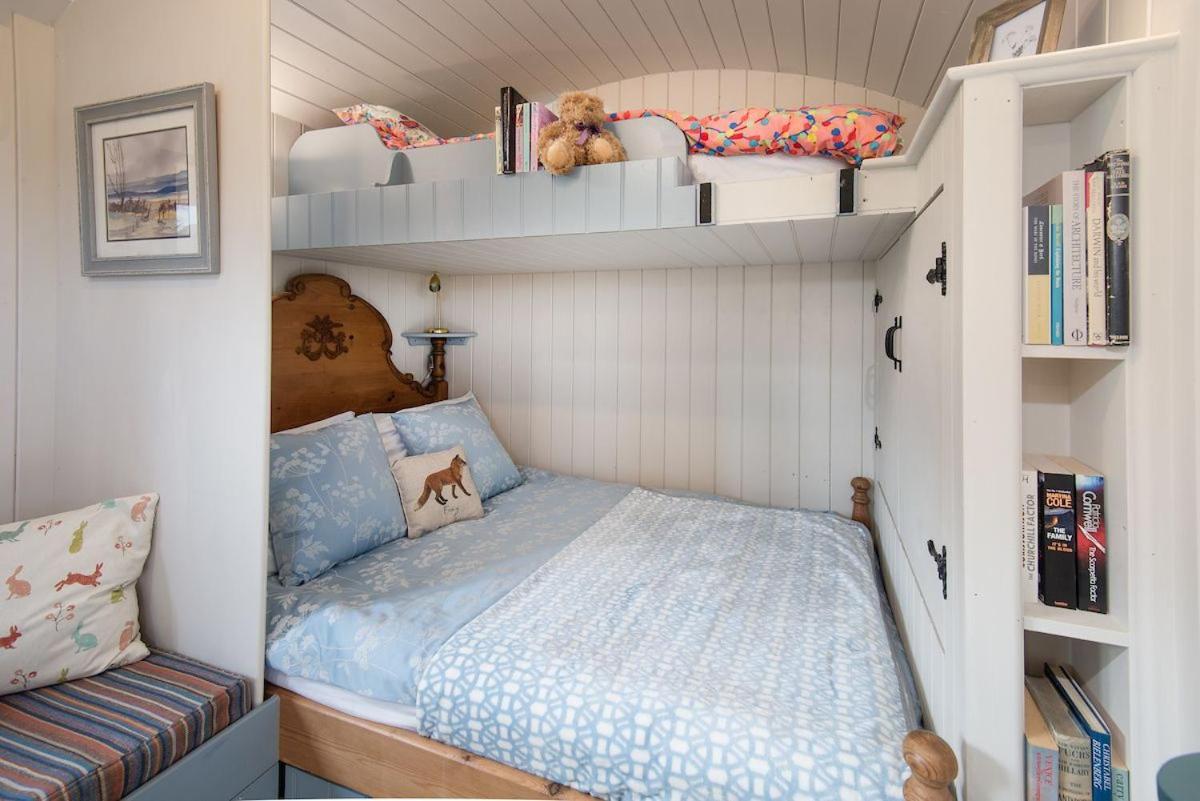 Berwick Upon Tweed Cow Parsley Shepherd'S Hut מראה חיצוני תמונה